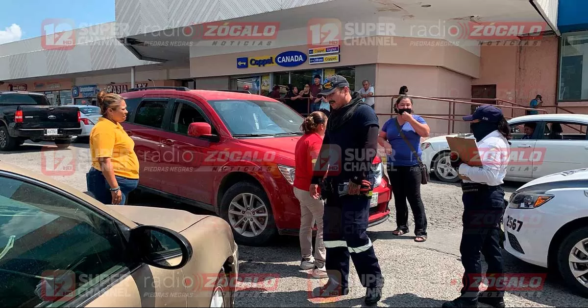 Atropellan a niño en estacionamiento de centro comercial