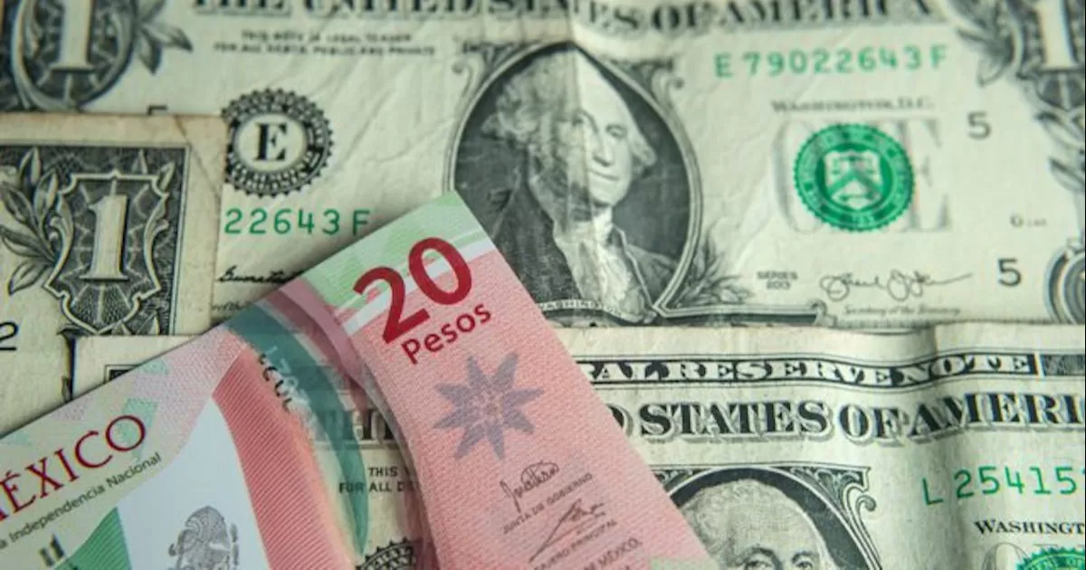 Peso sube mientras el dólar pierde fuerza tras dato de inflación en EU