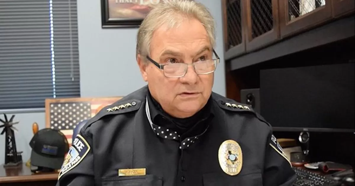 Busca jefe de Policía autoricen 20 oficiales en Eagle Pass