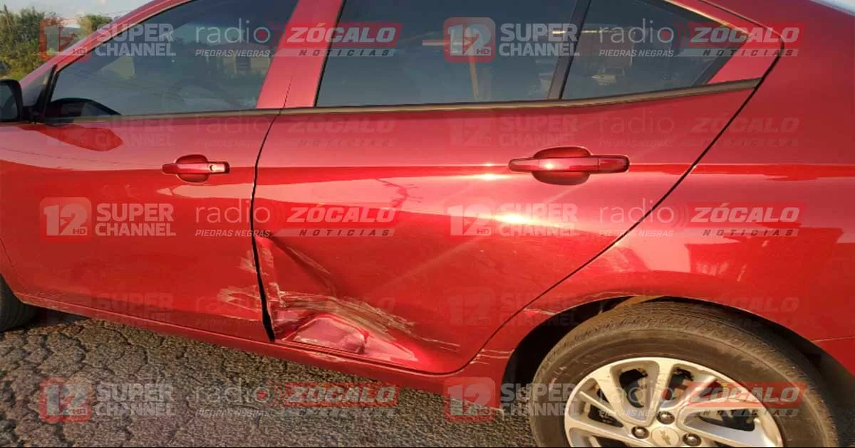 propietario de vehÃ­culo con placas FEDEPAFA provoca accidente y se da a la fuga.