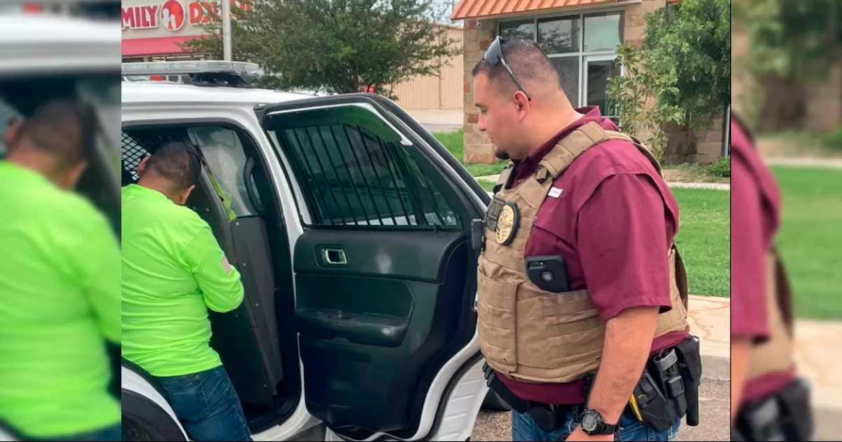 PolicÃ­as le descubren narcÃ³ticos al detenido y lo envÃ­an a la prisiÃ³n del condado de La Salle.