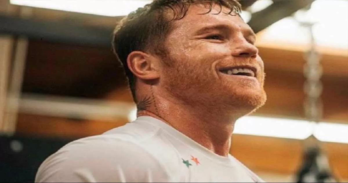 El boxeador no pudo evitar soltar una carcajada ante la peculiar peticiÃ³n de su fan.