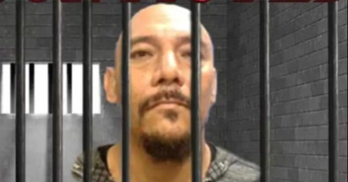 Es un nicaragüense que estaba dentro de un grupo de migrantes capturados cuando caminaban sobre la carretera 90 cerca de la población de Uvalde.