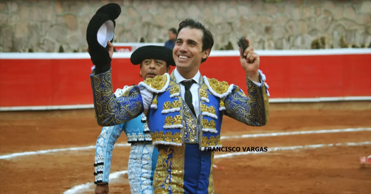 JosÃ© Mauricio y FermÃ­n Espinosa â€œArmillita IVâ€ cortan valiosa e importante oreja