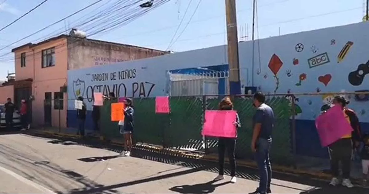 Denuncian a trabajador de preescolar por abusar de menor en Puebla