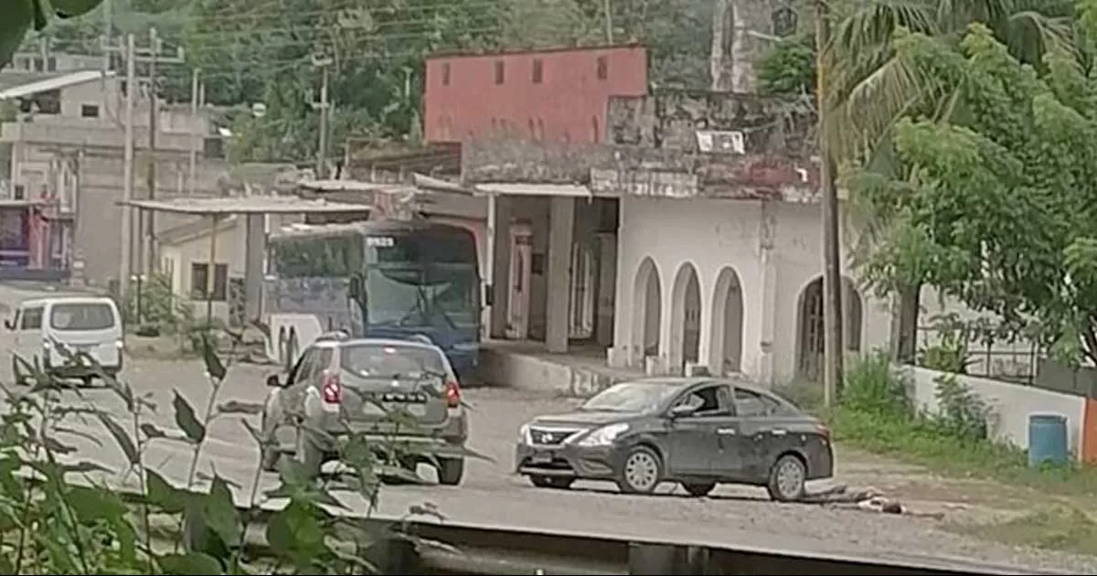 VIDEO: Asesinan a 3 durante balacera en Tamazunchale, San Luis Potosí