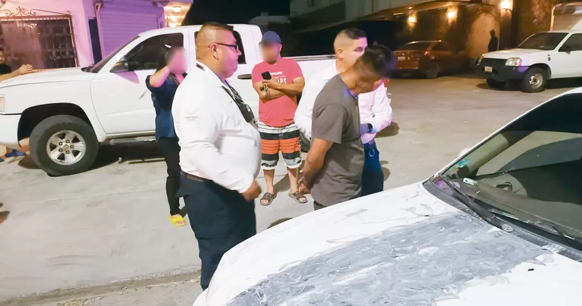 El impacto ocurriÃ³ entre un auto Toyota y un Ford Figo.