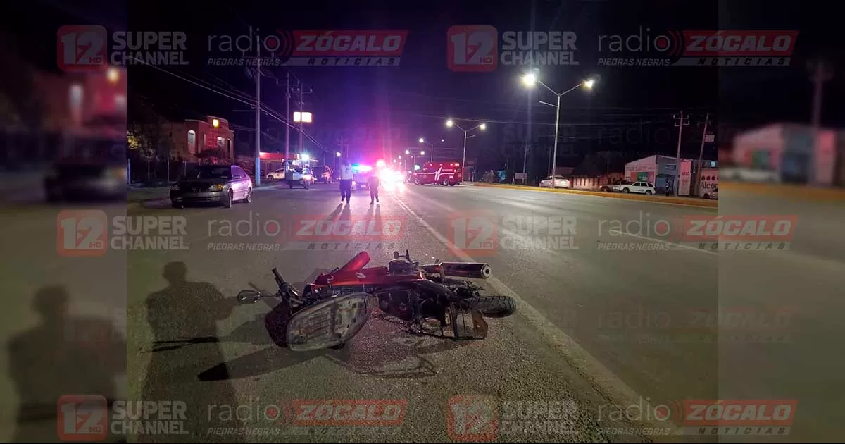 Fueron embestidos por un automÃ³vil cuando invadieron carril sobre la carretera a AcuÃ±a a la altura del Ejido.