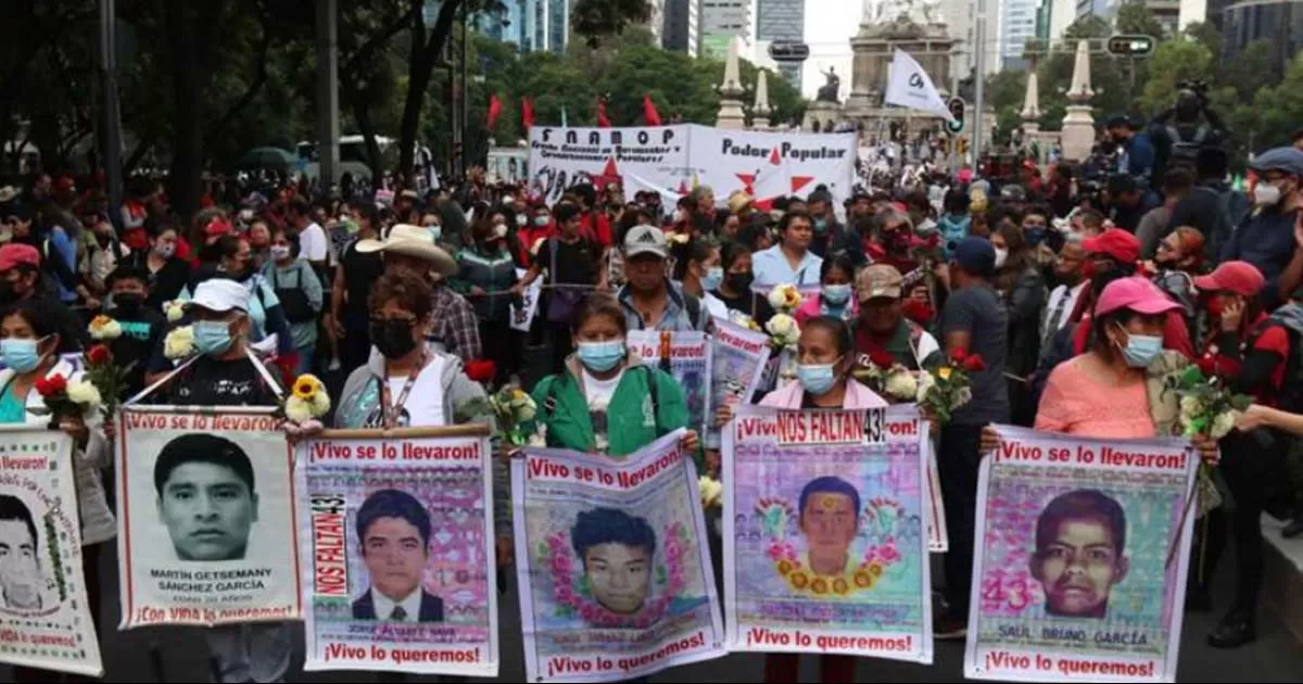 A 8 años de Ayotzinapa: Tres padres y una madre de normalistas murieron sin saber el paradero de sus hijos