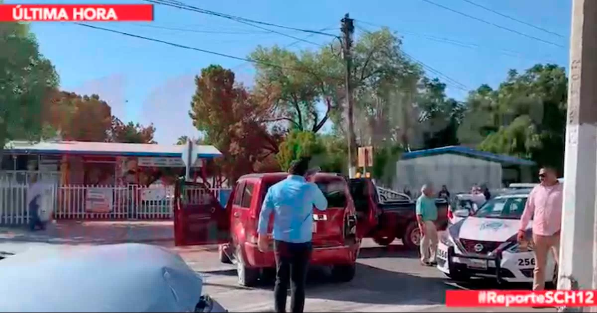 Carambola entre 3 autos deja daños en la zona Centro