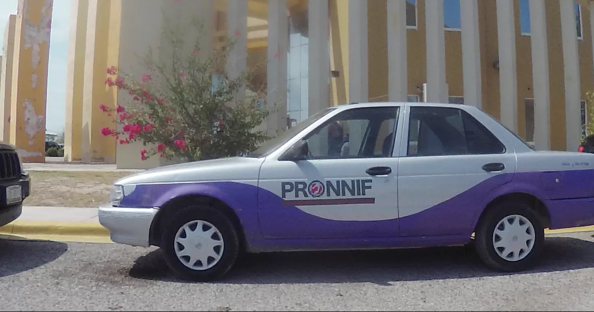 Exhorta Pronnif a padres de familia estar atentos a la hora de salida de escuela de sus hijos