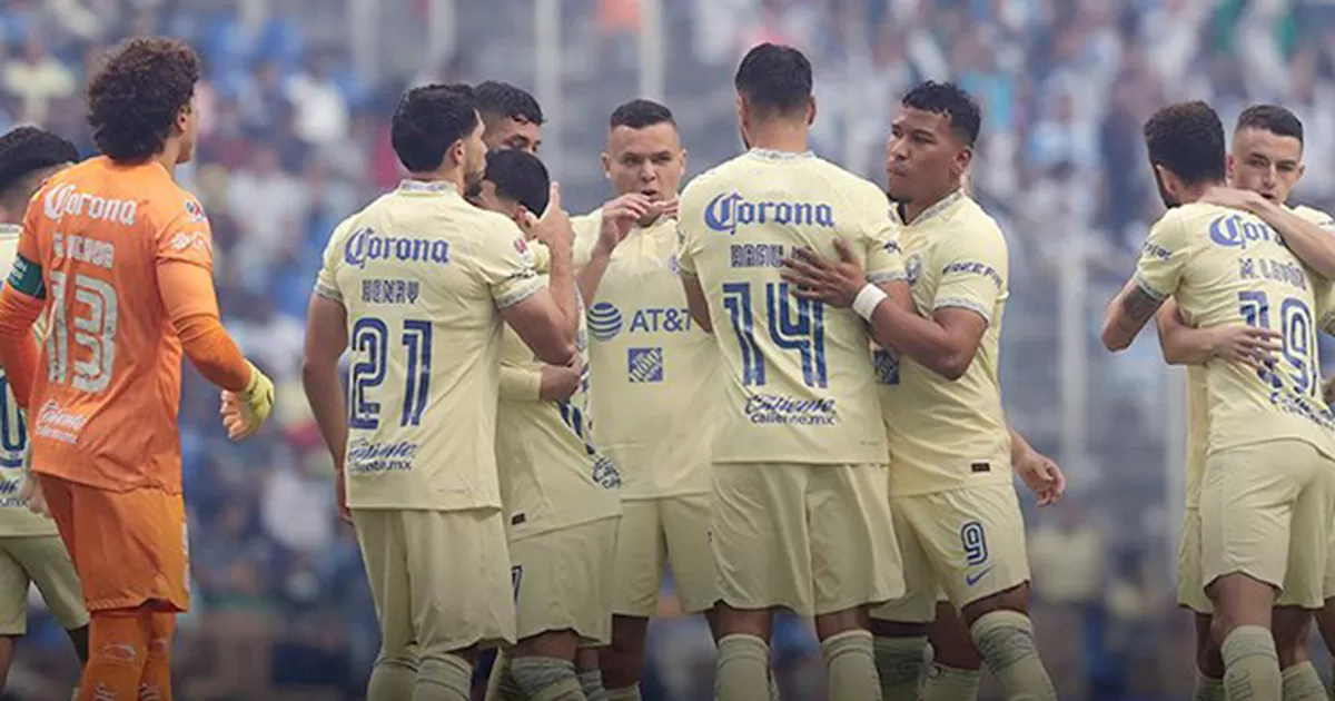 El AmÃ©rica venciÃ³ de visita a Puebla con goles de Roger MartÃ­nez y Ãlvaro Fidalgo, triunfo que le asegura el liderato del Apertura 2022