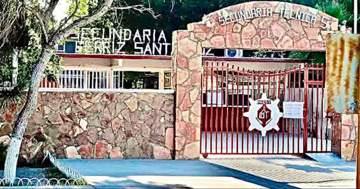 Levantarán rejas del segundo piso en Técnica #5