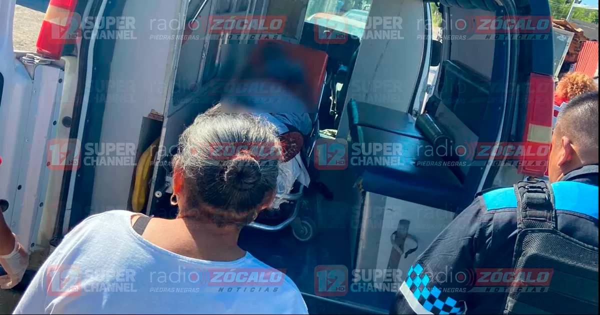 Bajo los influjos de una sustancia tÃ³xica, un hombre tomÃ³ una navaja y se cortÃ³ a al altura del cuello.