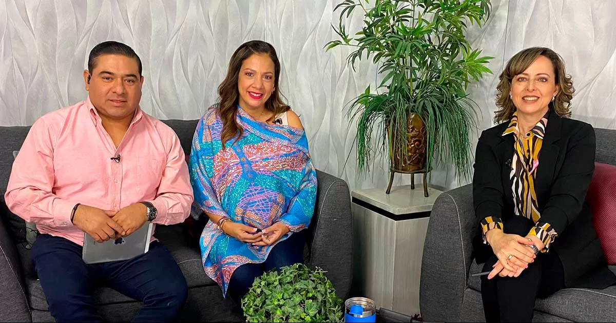 Conducido por Lic. Claudia SÃ¡nchez y Emanuel Infante