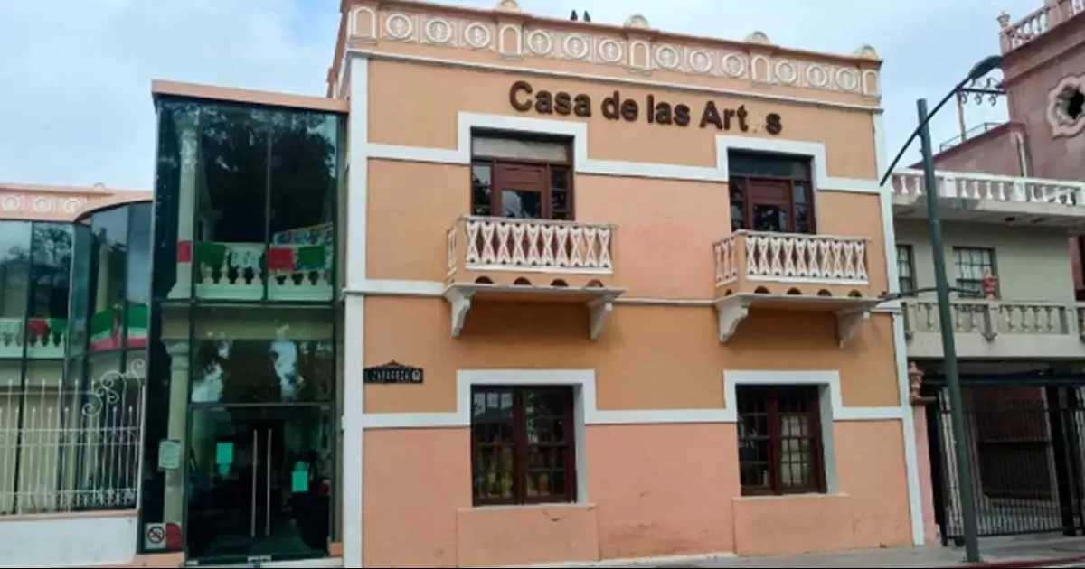 La gente que asista podrÃ¡ escuchar mÃºsica, canto y poesÃ­a, ya que Casa de las Artes estÃ¡ tratando de organizar eventos culturales en la Gran Plaza.