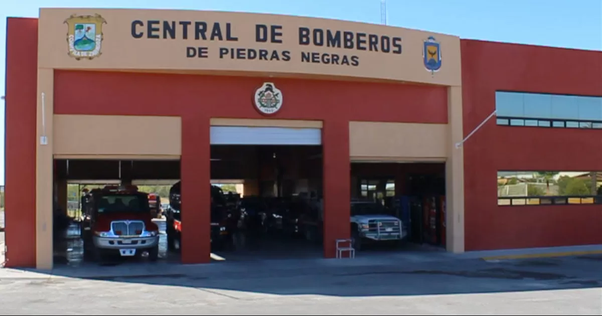 Bomberos voluntarios refuerzan trabajo de la institución en fin de semana