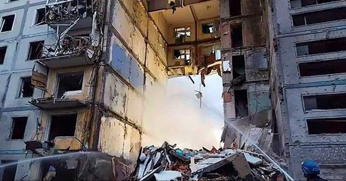 Ataque nocturno ruso con misiles contra Zaporiyia deja al menos 17 muertos