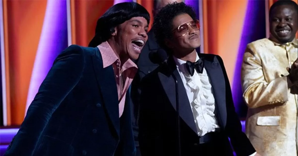 Bruno Mars renuncia a competir en los premios Grammy