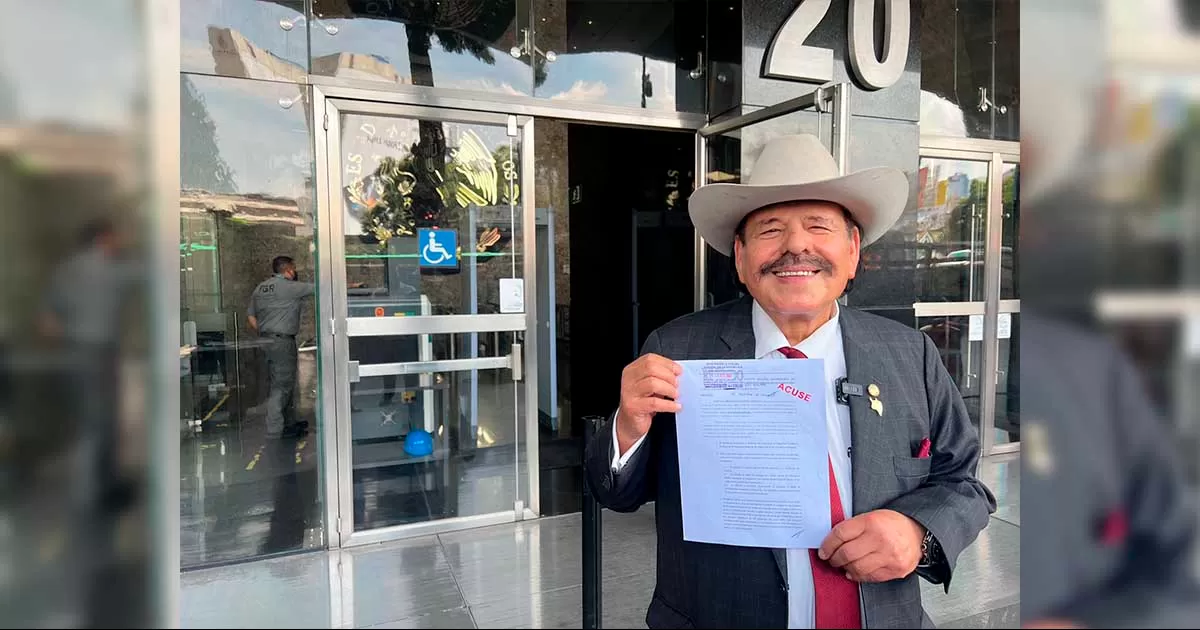 Asiste Armando Guadiana voluntariamente a la FGR