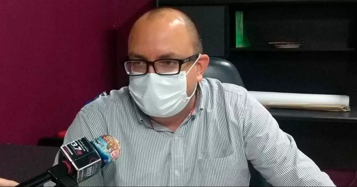 El doctor Moscos GonzÃ¡lez reiterÃ³ el llamado a las personas que presenten uno o mÃ¡s sÃ­ntomas asociados al Dengue, inmediatamente acudan a consultar a una unidad de salud.