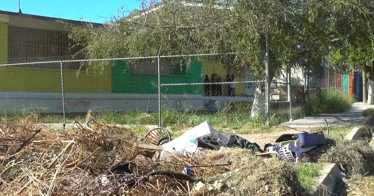 Se enviÃ³ un oficio a la Presidencia Municipal para la limpieza del lugar y que pongan un alto a los vecinos que acuden a tirar basura ahÃ­.