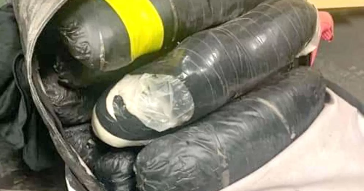 Un indocumentado de nacionalidad mexicana portaba la mochila.