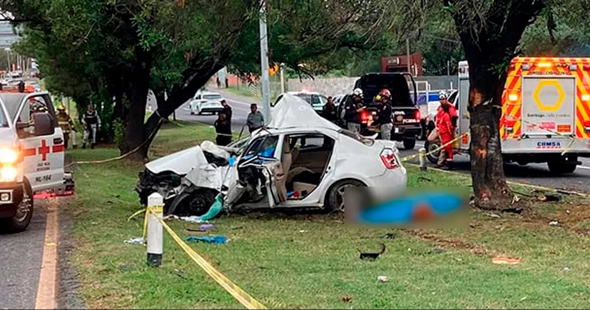 Sufre familia mortal volcadura en Monterrey; un bebé y dos adultos las víctimas