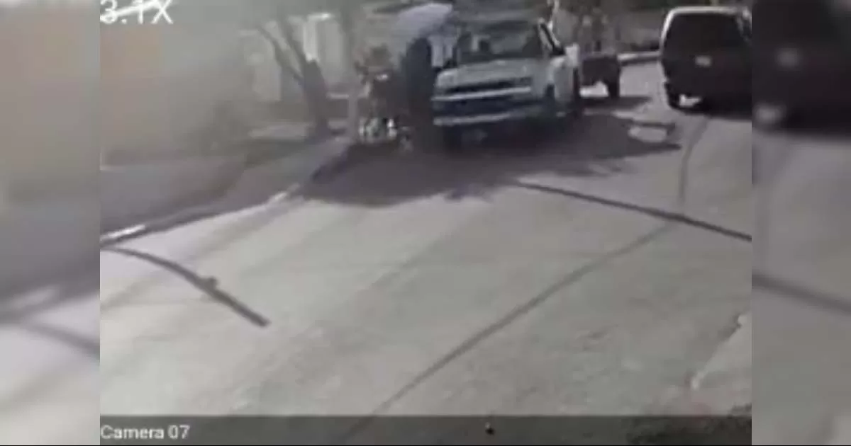 El percance vial ocurriÃ³ a las 4:20 PM de este viernes en el cruce de las calles Margarita Maza de JuÃ¡rez y Miguel Garza en la colonia LÃ¡zaro CÃ¡rdenas.