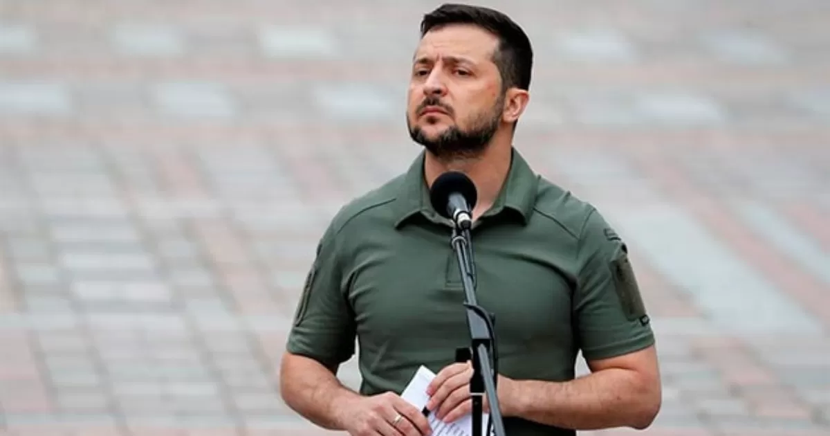 Zelenski pide a EU en el día de sus elecciones que siga apoyando a su país