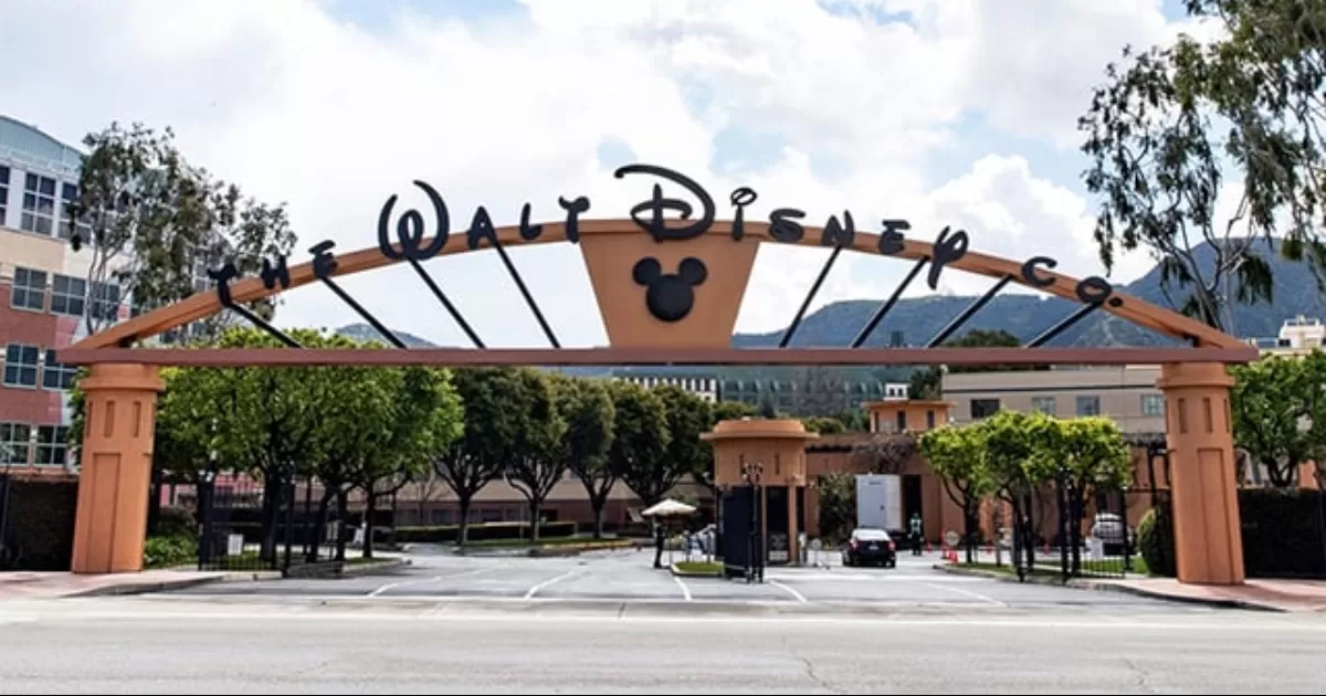 Disney cierra todos sus negocios en Rusia