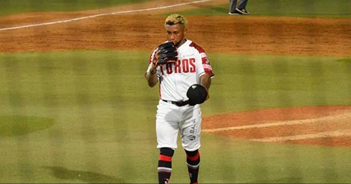 Se fortalecen Saraperos con nuevos pitchers