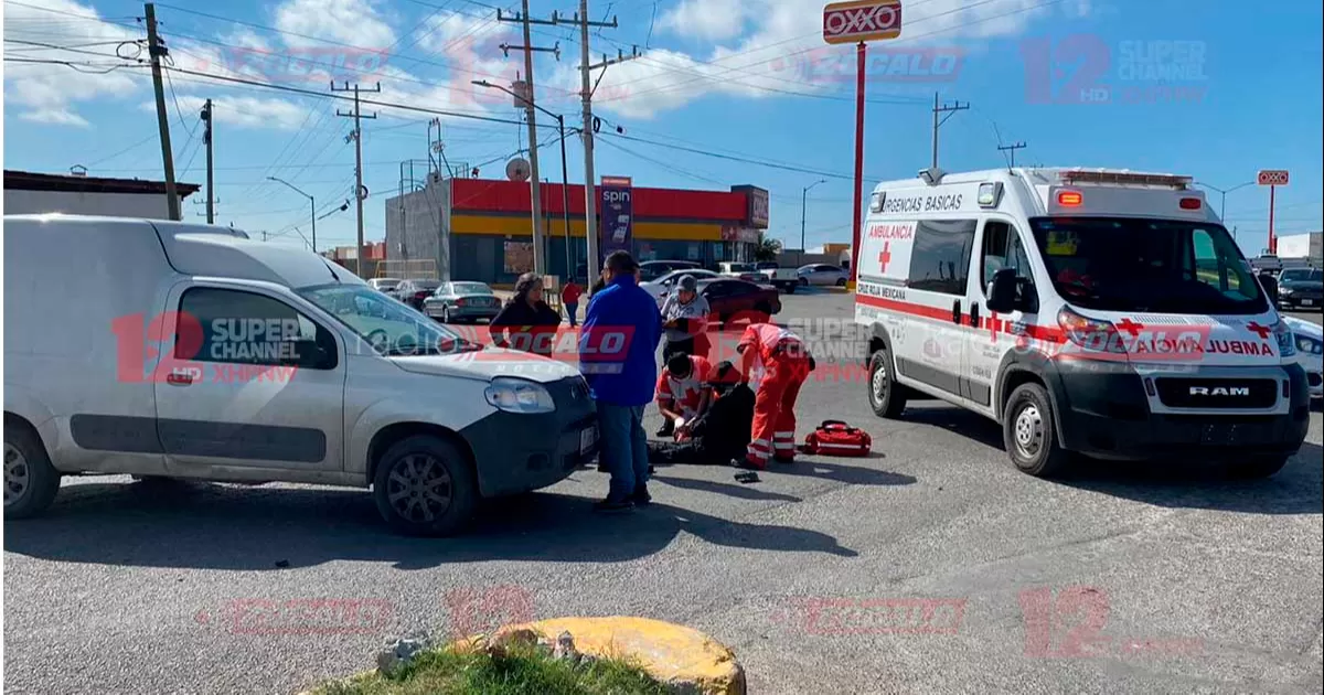 La Cruz Roja atendió al lesionado y determinó llevarlo a un hospital. Se llegó a un acuerdo en el lugar para la reparación de los daños.