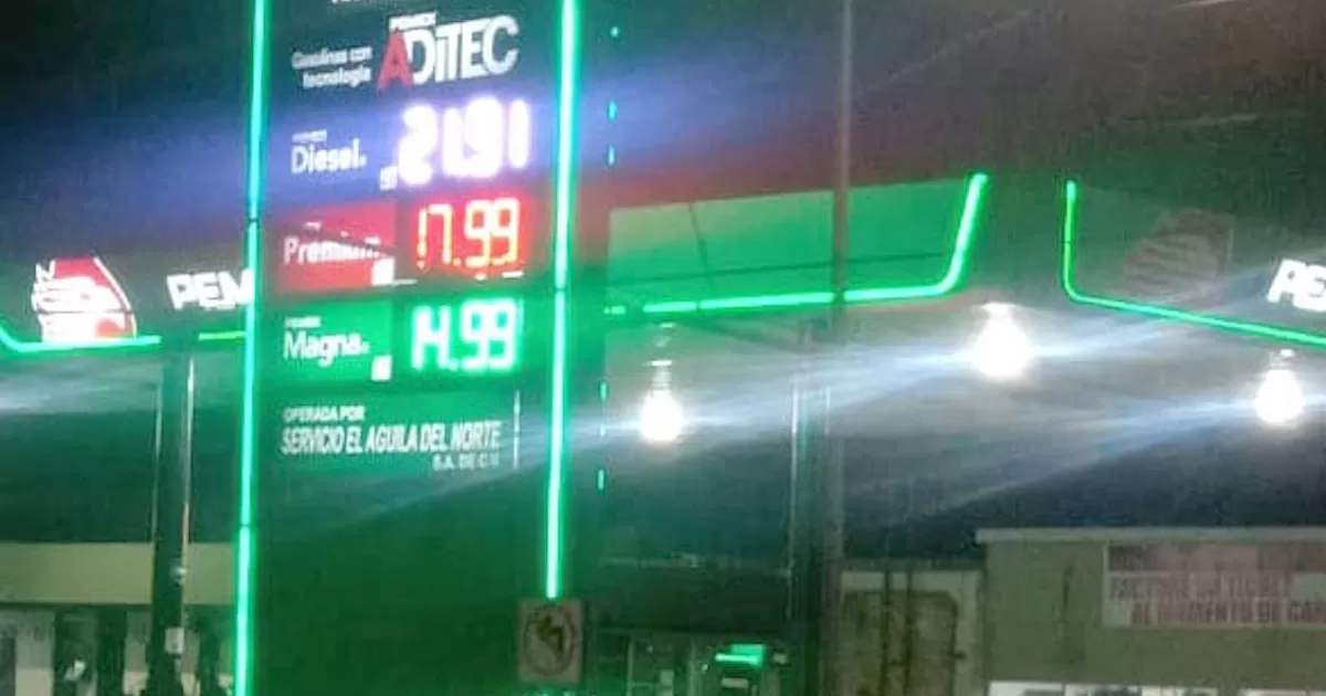 Se vende en 15.99 y hasta en 14.99 pesos por litro tras una baja en Texas que beneficia a los residentes fronterizos.