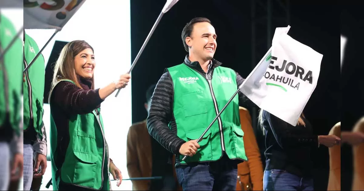 Manolo Jiménez Salinas recordó que la Caravana Cultural se encuentra recorriendo el estado para llegar a todas las regiones gracias al empuje del gobernador.