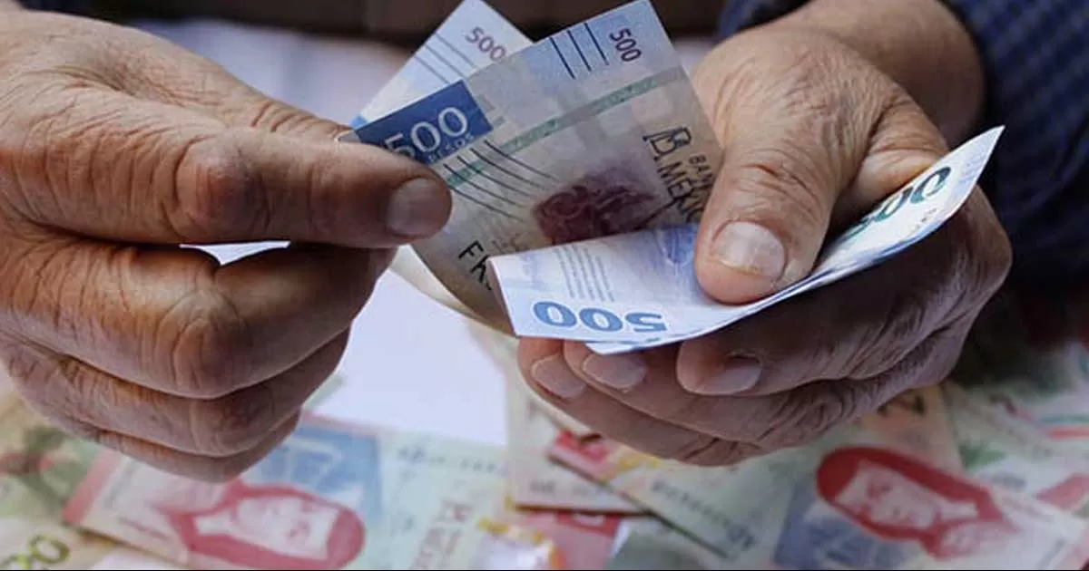 Familias con salarios mínimos tienen panorama económico complicado para 2023: Ibero Puebla