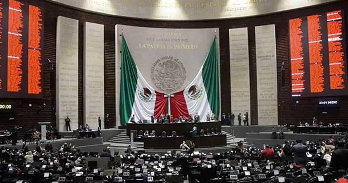 La Cámara de Diputados inició esta noche la discusión para ampliar el periodo vacacional de trabajadores de 6 a 12 días el primer año laboral.