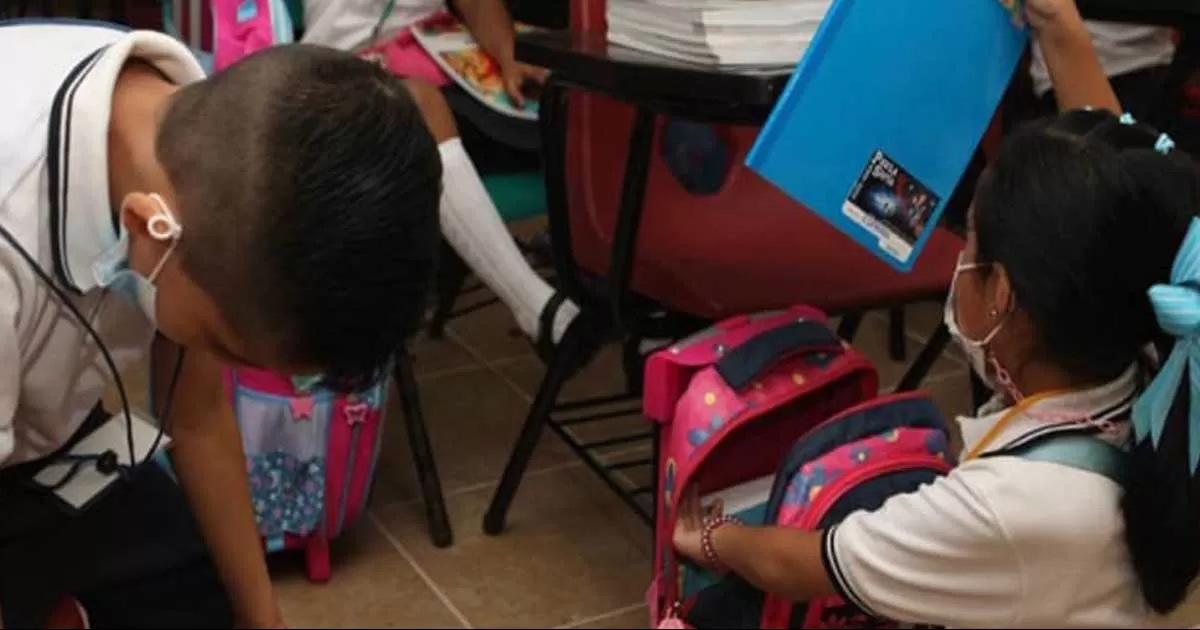 La semana adicional de descanso pone felices a los estudiantes de preescolar, primaria y secundaria, pero significa un conflicto para los Padres.