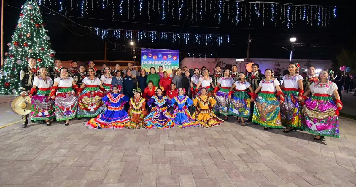 Disfrutan del folklore mexicano en Nava