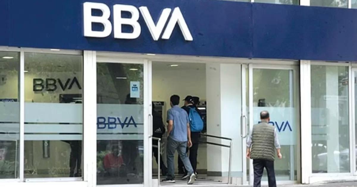 Los bancos cierran sus oficinas debido a que se celebra el Día del Empleado Bancario en México.