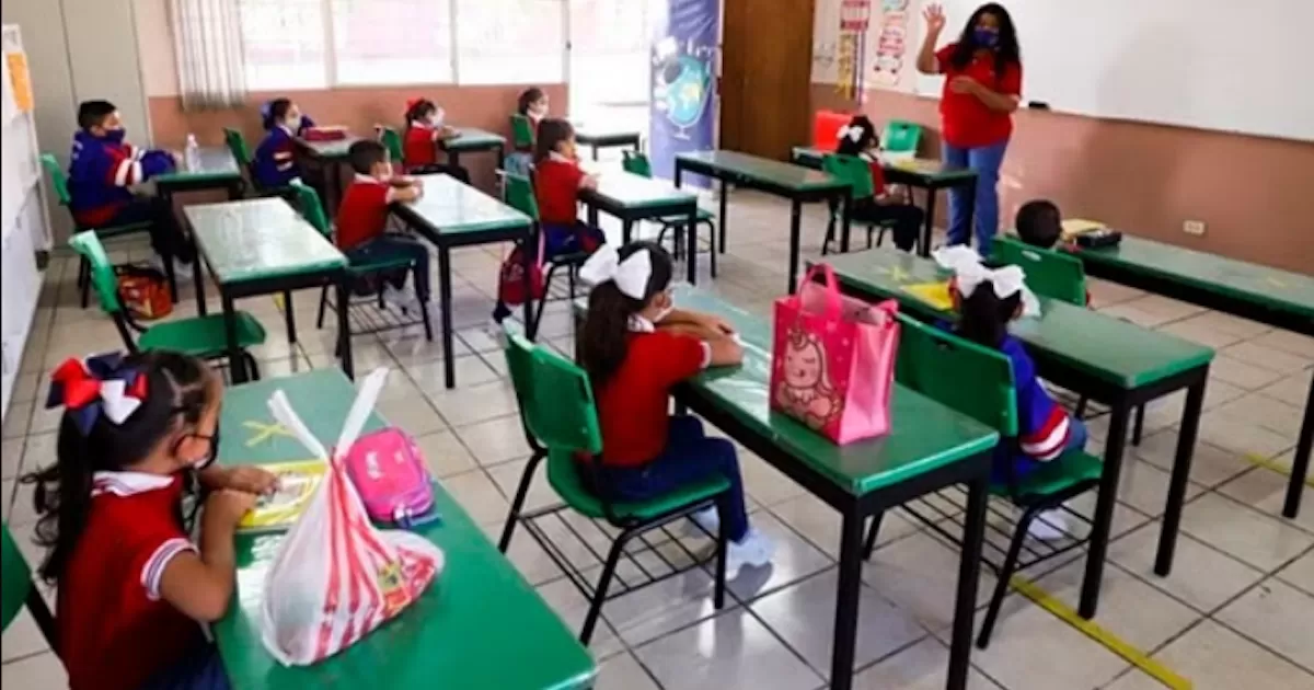 Inicia periodo vacacional en escuelas; regreso de alumnos será hasta el 9 de enero