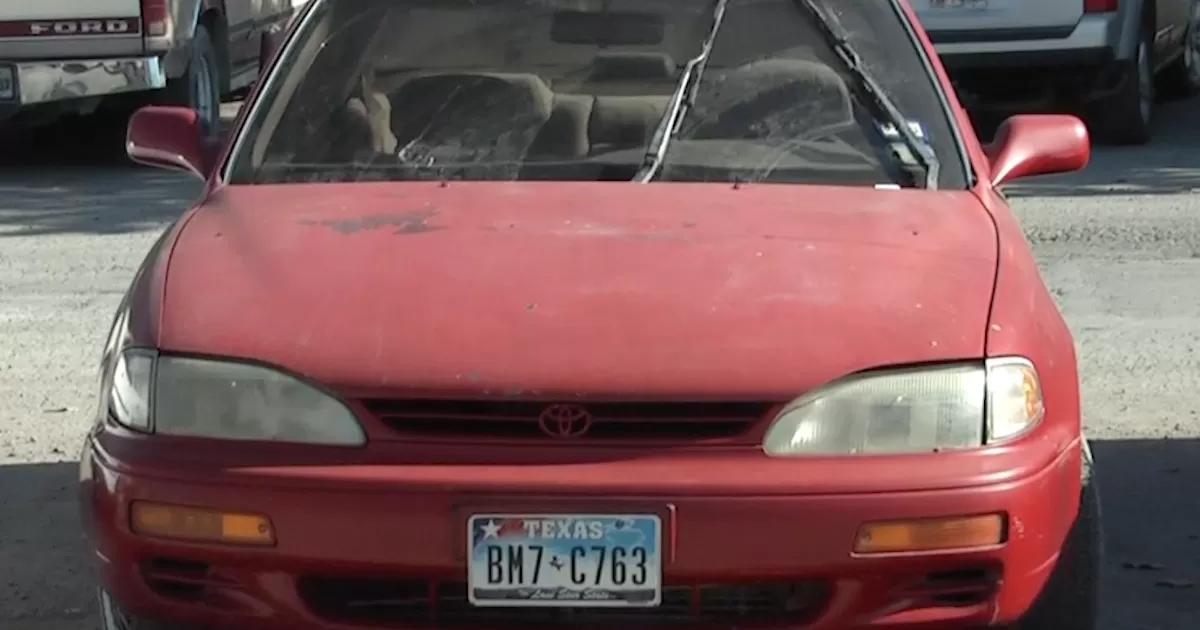 Paisanos aumentarán el número de autos ilegales en el país; buscarán venderlos en México