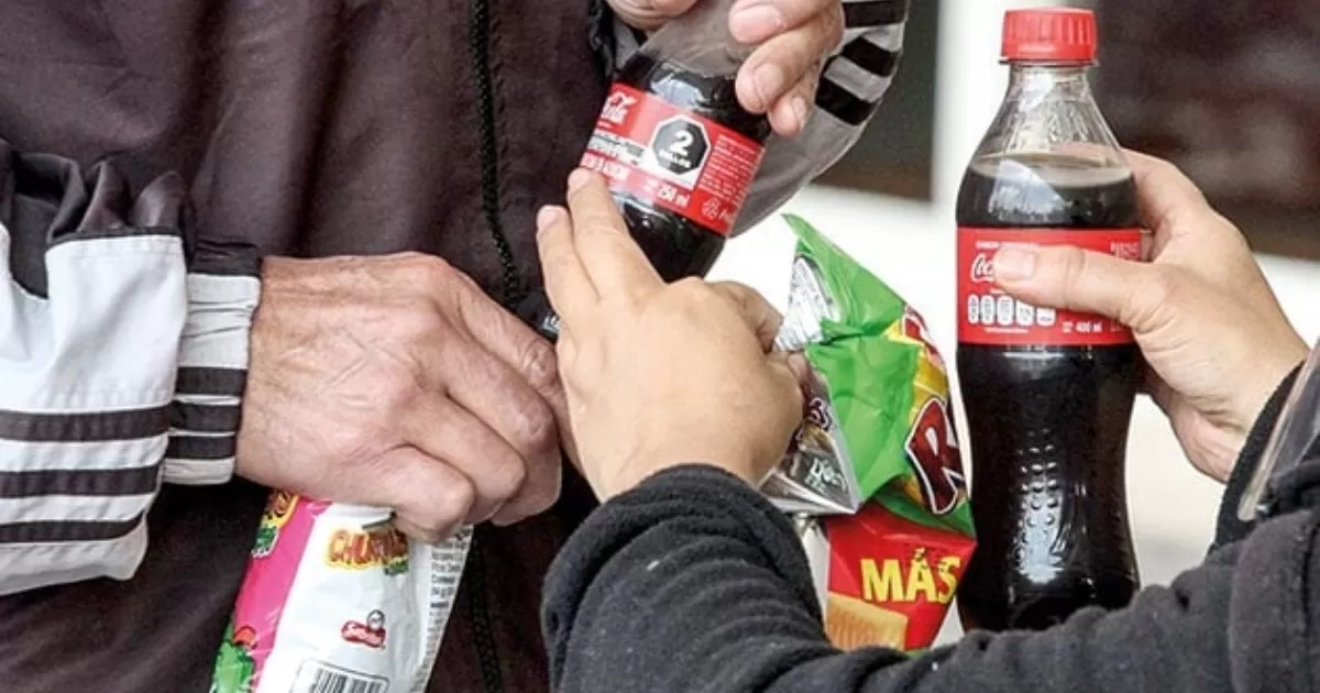 Se disparan los precios de refrescos y botanas