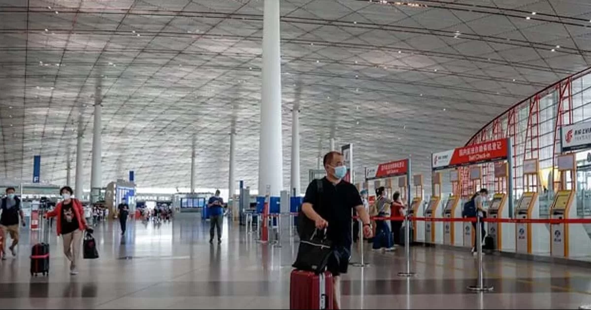 En China, aumentan vuelos internacionales tras retiro de cuarentenas a viajeros