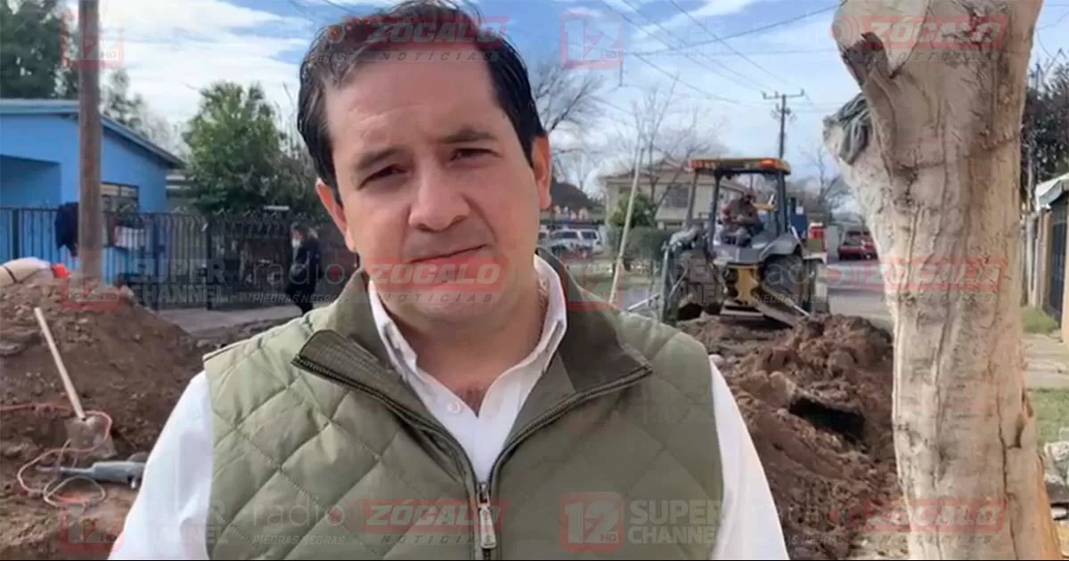 Invierte SIMAS 250 mil pesos para resolver fuga de aguas negras en colonia Bravo