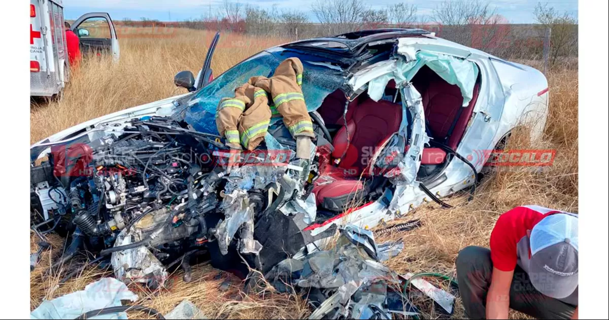 Hombre queda prensado en choque en carretera 57; está grave