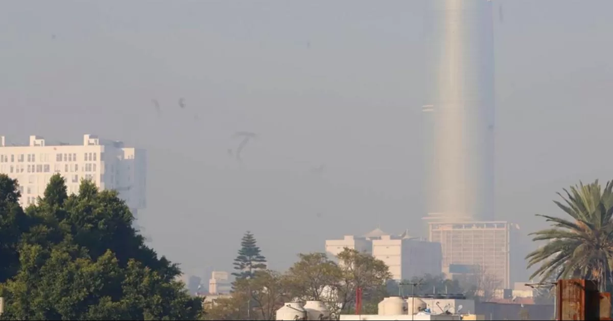 La Comisión Ambiental de la Megalópolis informó que este domingo a las 9:00 horas se registraron valores de 83.6 microgramos por metro cúbico de partículas PM2.5 en la estación Santiago Acahualtepec, en la alcaldía Iztapalapa