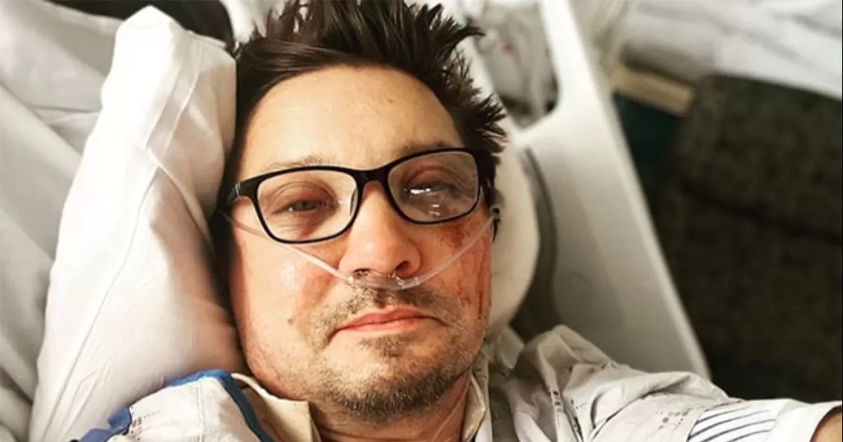 Jeremy Renner reaparece para dar las gracias a sus fans tras su accidente