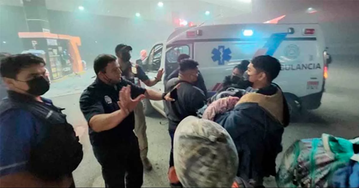 Desalojan a 3 mil migrantes por denso humo de incendio en Reynosa