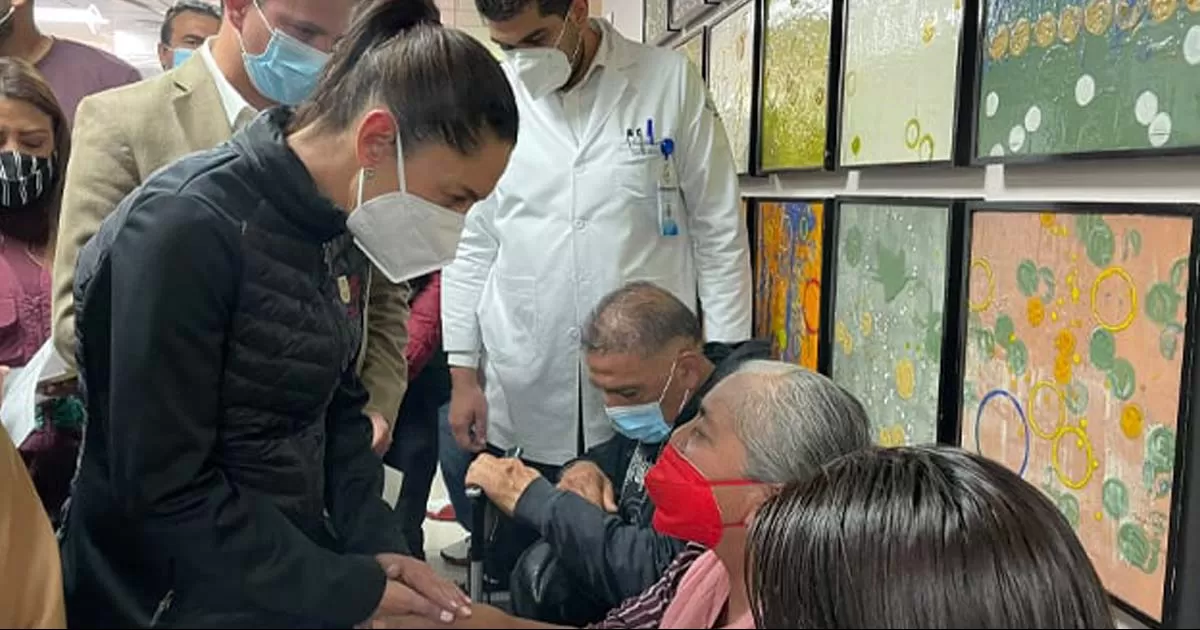 Durante su visita al Hospital San Ángel Inn, la mandataria capitalina mencionó que al menos 41 personas habían ingresado al instituto médico.